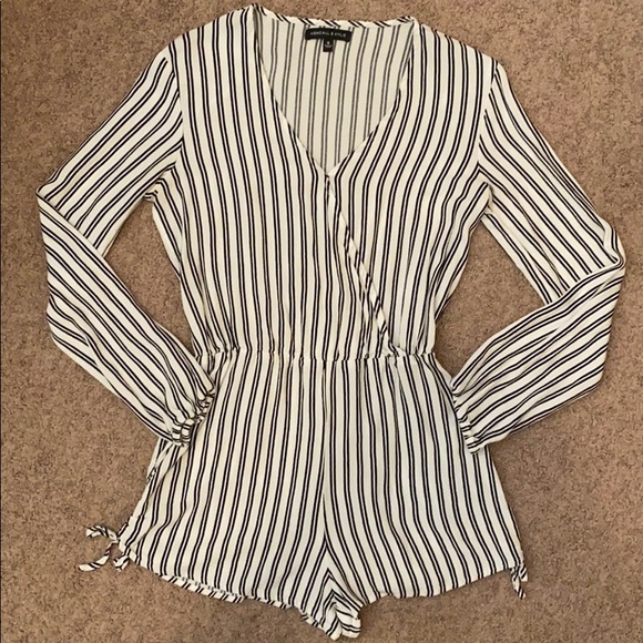 Romper - Picture 1 of 3